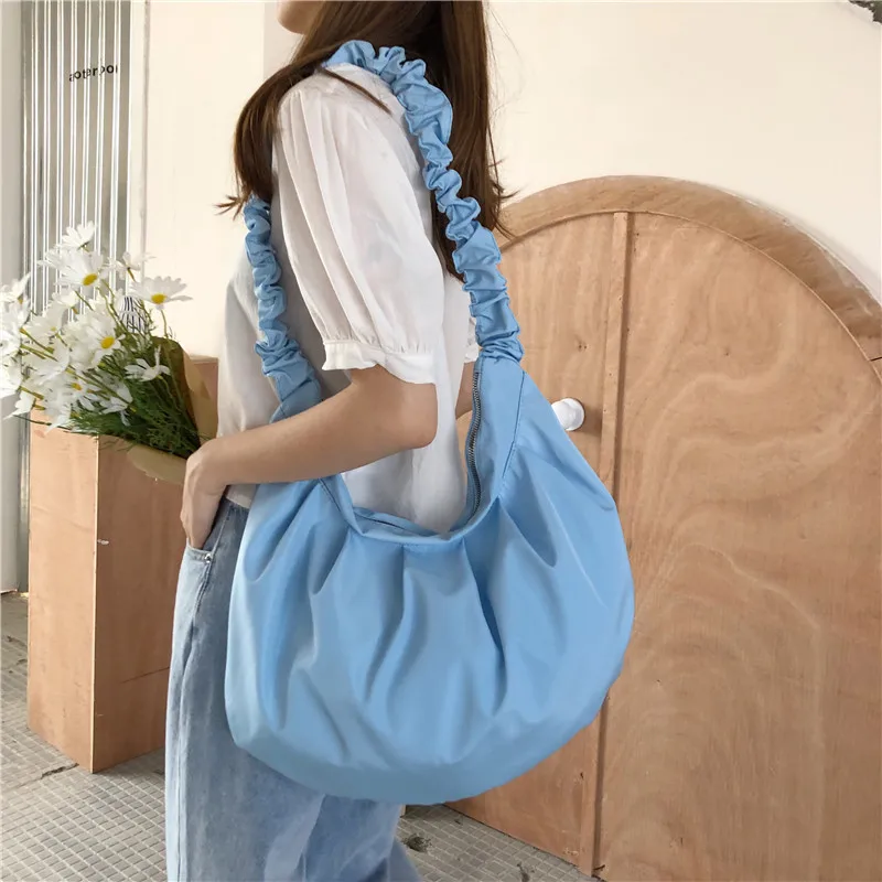 Однотонные нейлоновые сумки на плечо для женщин 2022 вместительные через летние