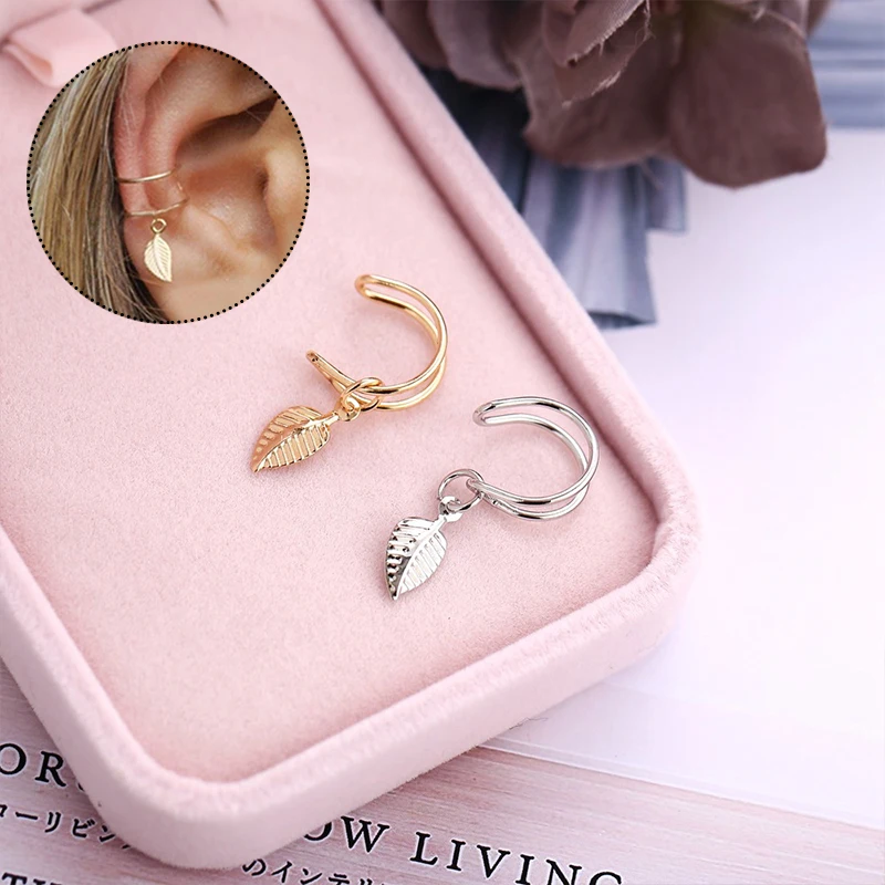 

1 Pair Retro Ear Cuffs Fashion Gold Silver Color Leaf Ear Cuff For Women Girls Simple All-match No Piercing Earrings
