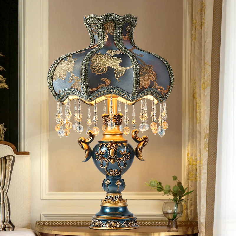 

Vintage Luxury Table Lamp Shade Cover European Style Bed Light Table Decoration Resin Nachttischlampe Bedroom Decoration AB50TD