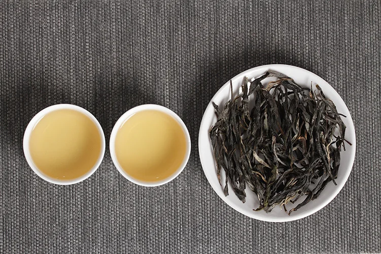 

Yunnan Pu'er Tea 2018 Old Return Tree Tea in Bulk Raw Tea Deep Mountain Old Tree Old Return Prince