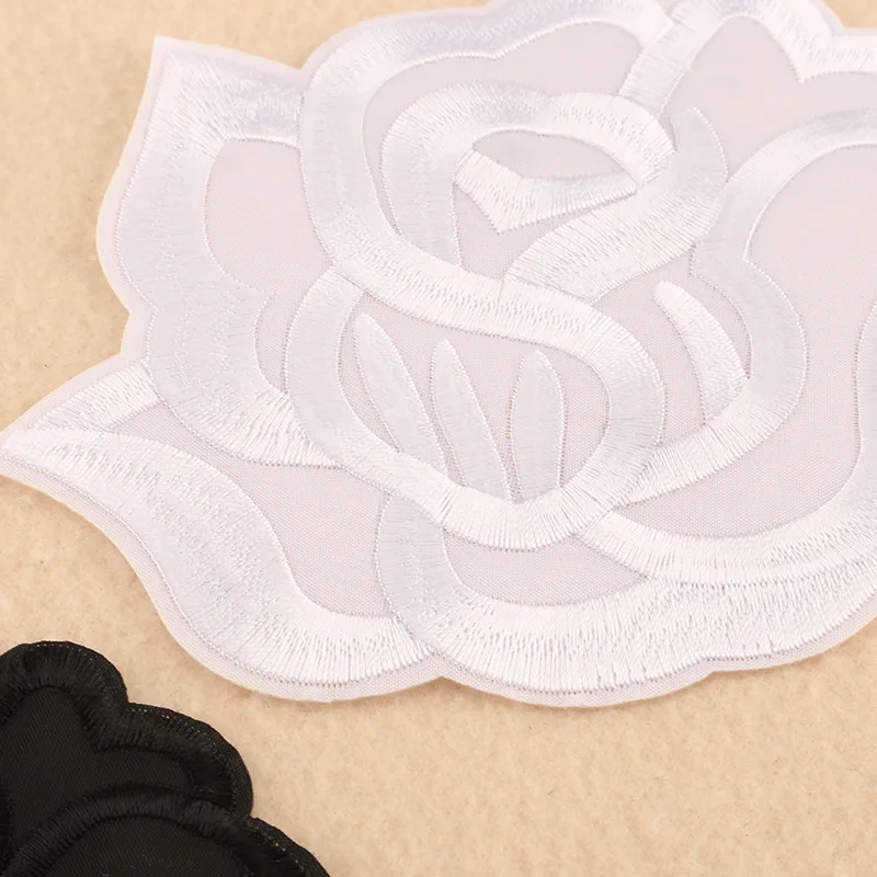 Вышивка ткани черно-белая нашивка с цветком розы наклейки для одежды шитья