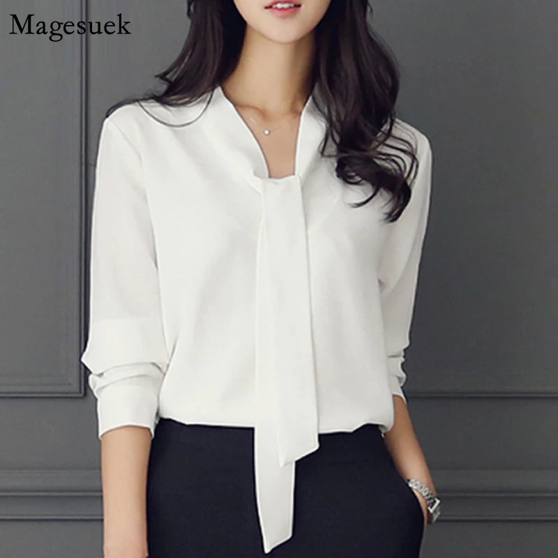 

Новинка; Весенняя однотонная женская шифоновая рубашка блуза с длинным рукавом Свободные офисные женские футболки с v-образным вырезом Блу...