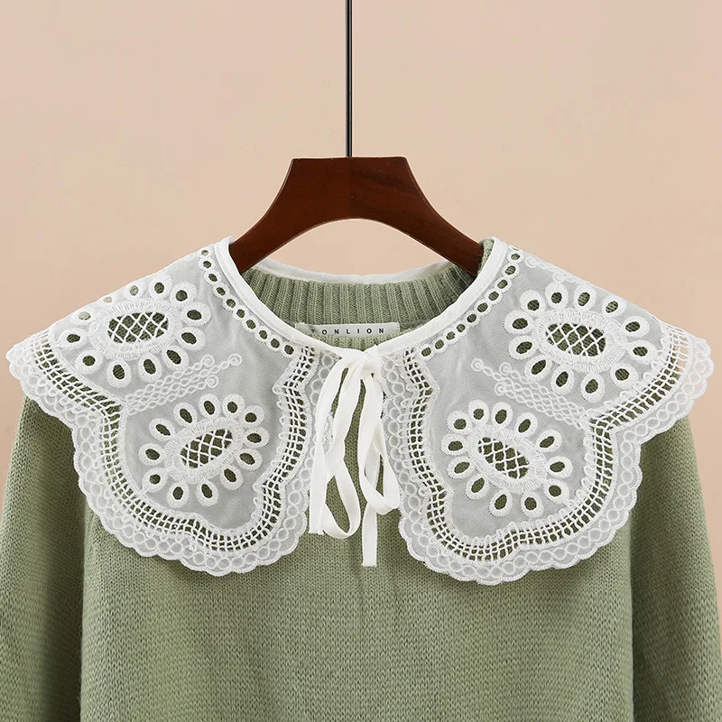 

Floral Embroidery Hollow Fake Collar for Women White Detachable Collars Lapel Half Shirt False Collar Female Clothes Accessory