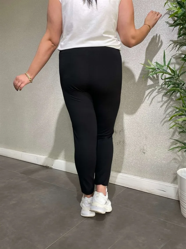 

Women's Large Size Striped Black Leggings-2031 461880227