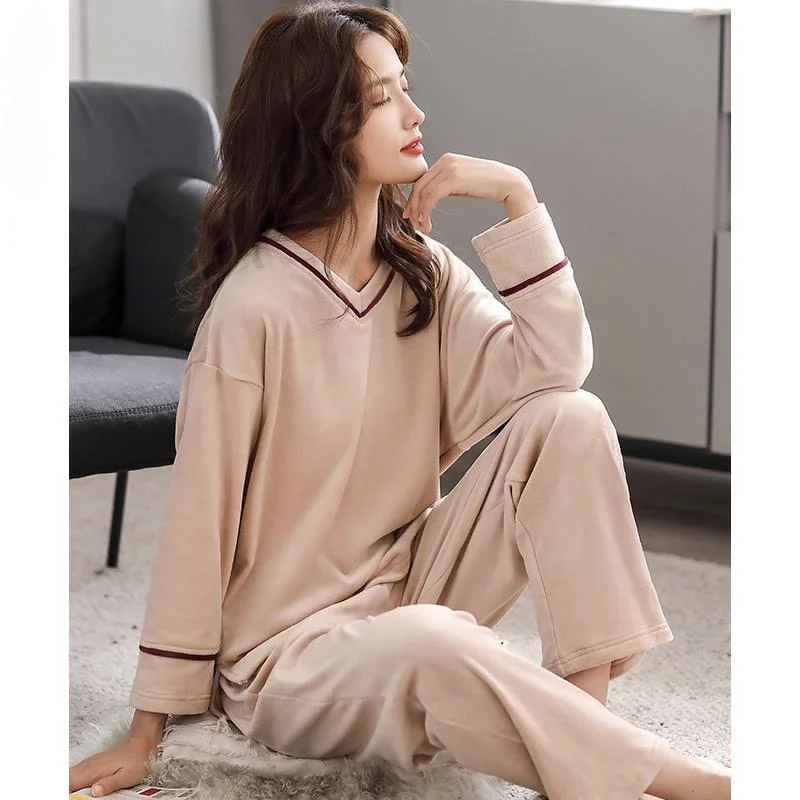 

Утолщенная теплая Пижама, тонкие осенние коралловые флисовые длинные брюки с длинным рукавом, пижама свободного покроя, модная женская дом...