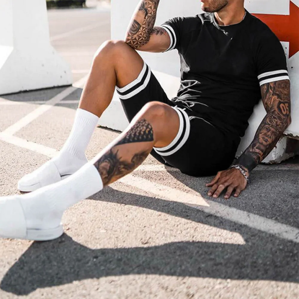 

2021 Summer Men Casual Shorts Sets Short Sleeve T Shirt +Shorts Solid Male Tracksuit Set Men's Brand Clothing 2 Pieces Sets