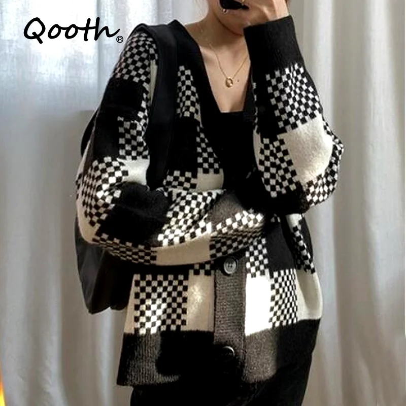 

Qooth Korean Loose Winter Ladies Cardigan V-neck Check Plaid Coat Knitted Women's Sweater Long Sleeve Women Jacket QT1028