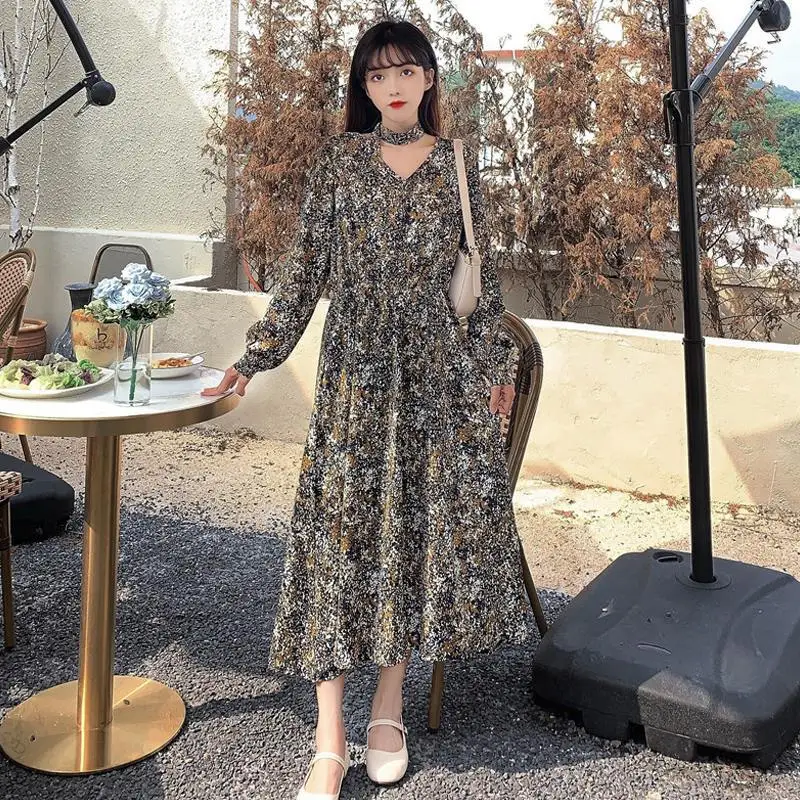 

Floral Dress Women Vintage V-Neck Evening Party Midi Dress Female Long Sleeve Fairy Elegant One Piece Dress Korean 2021 Autumn