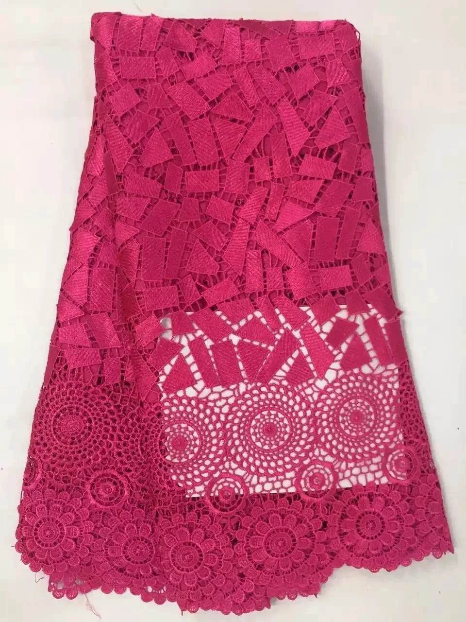 

Fashion design High quality African guipure lace fabric for sewing.Purple color african cord lace fabric for woman wedding dress