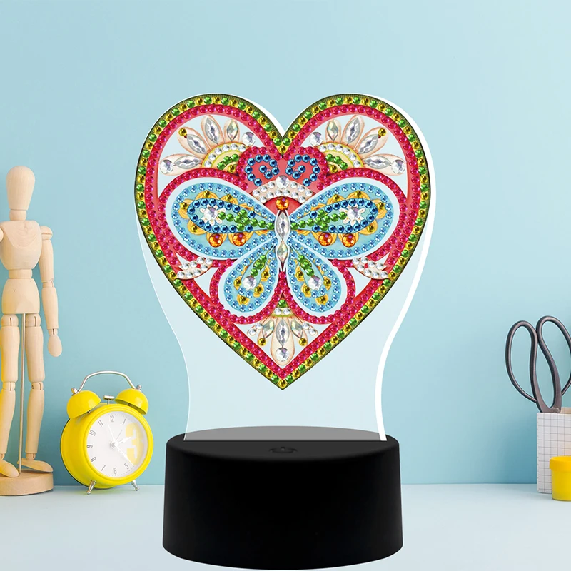 

Heart-shaped pattern LED light box, diamond painting, diamond embroidery, seven-color colorful mosaic, home decoration
