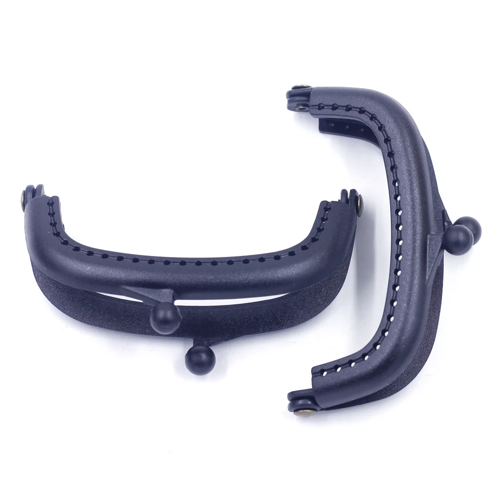 

Black Kiss Clasps Lock Arch Frame Plastic Ball Heads For Coin Wallet Purse Bags Handbags Handle DIY Accessories 8.5x5cm