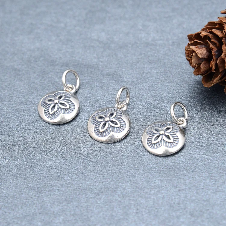 Подвеска из серебра 100% пробы с четырьмя элементами |