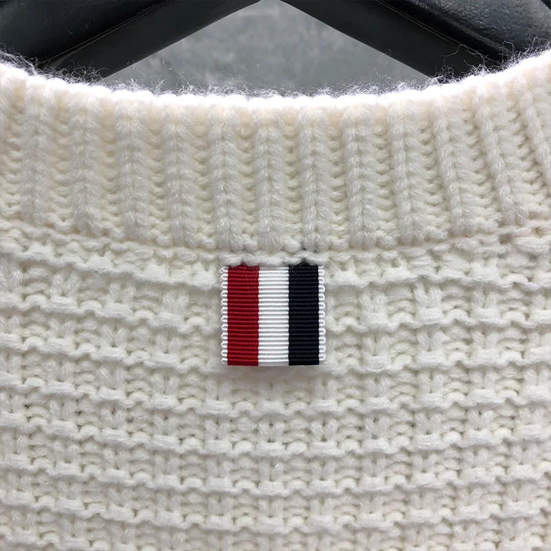 

2021 Fashion Brand Sweaters Men Women Loose O-Neck Pullovers Clothing Striped Wool Cotton Thick Winter Casual Coat
