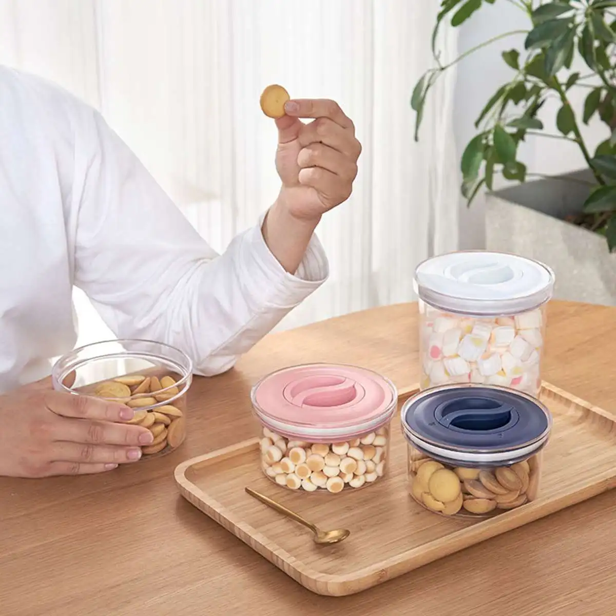 

3Pcs Kitchen Storage Jars Refrigerator Noodle Box Sealed Can Cereal Container Lid Container Food Storage Crisper Keep Food Fresh