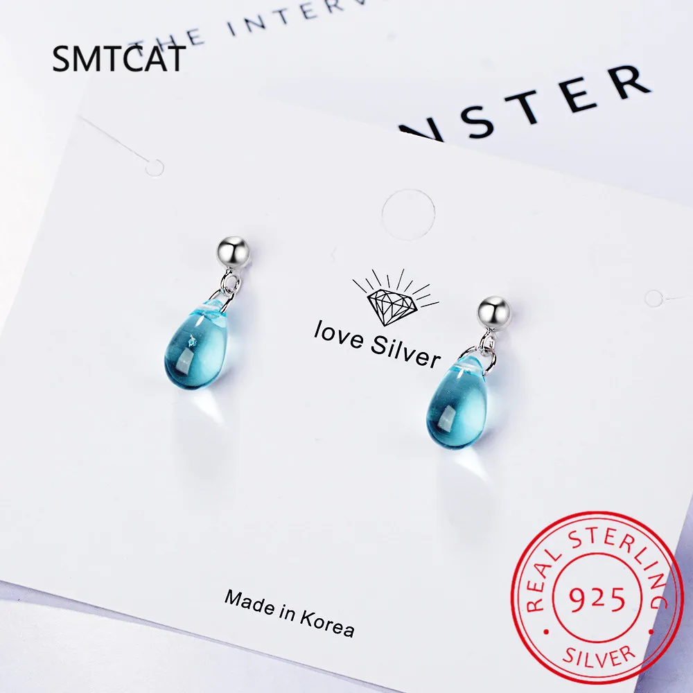 

Женские серьги-гвоздики в виде капли воды