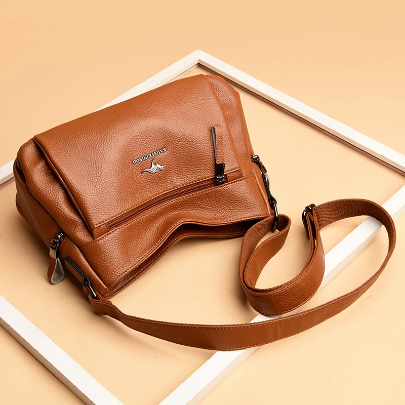 Большая вместительная сумка женская повседневная кожаная на плечо дизайнерские