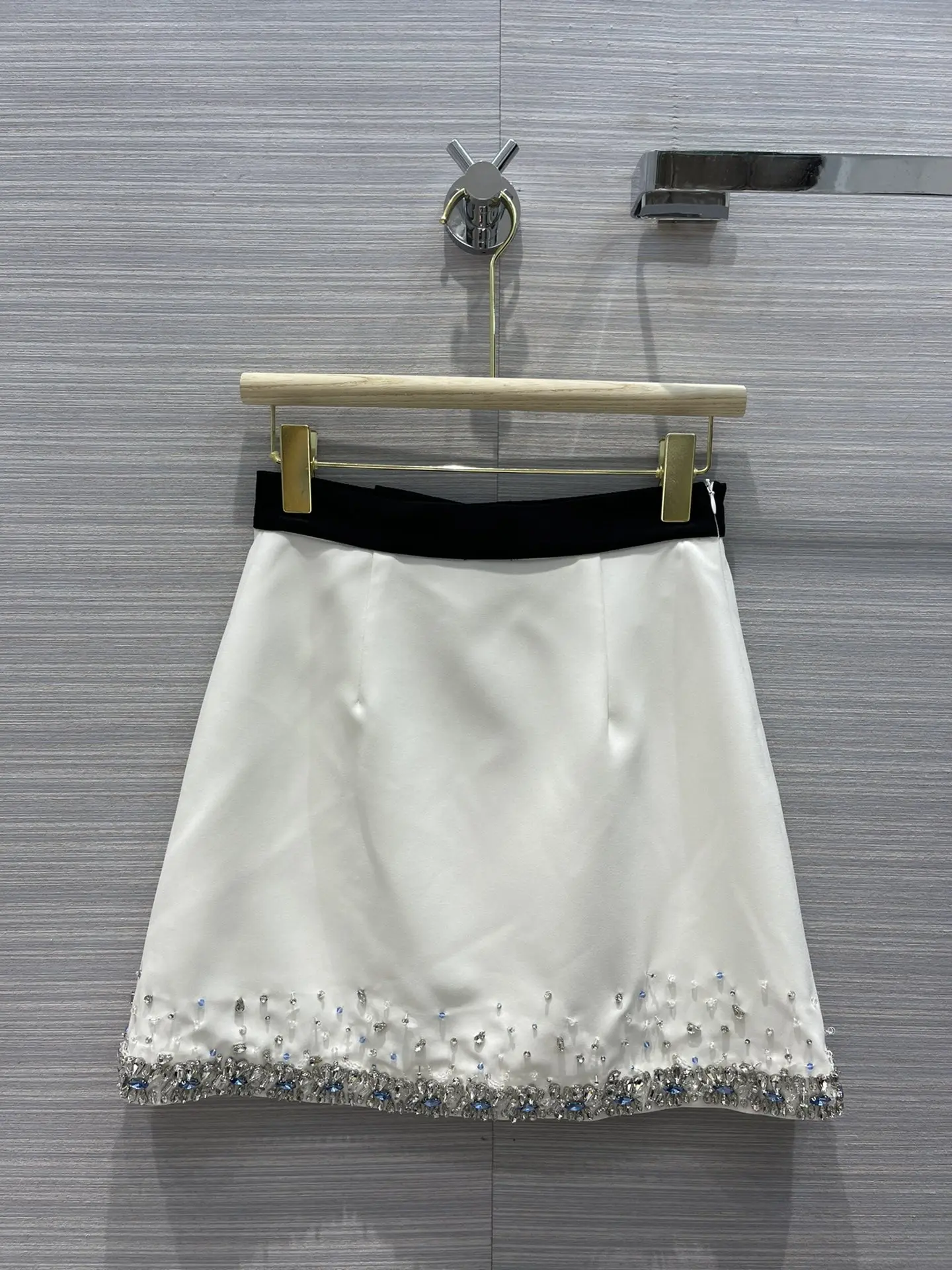 Sweet Luxury Crystal Skirts for Women Summer 2021 New Bow Contrast Waist A-line Mini Skirts High-end Brand Acetate Solid Skirts