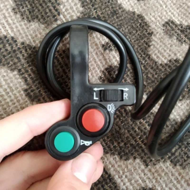 

Motorcycle Handlebar Switch Electric Bike Scooter Horn Turn Signals On/Off Button Light Switch