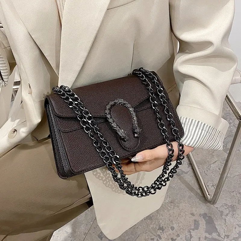 

2021 New Shoulder Bag Chains Messenger Bag Fashion Girls Casual Handbag Simple Leisure Personality Small Square Women Bag