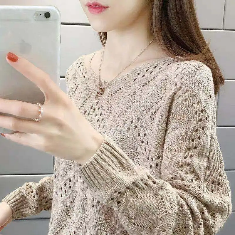 

Cutout long sleeve women's knitwear 2020 new style pullover v-neck loose shirt thin sweater