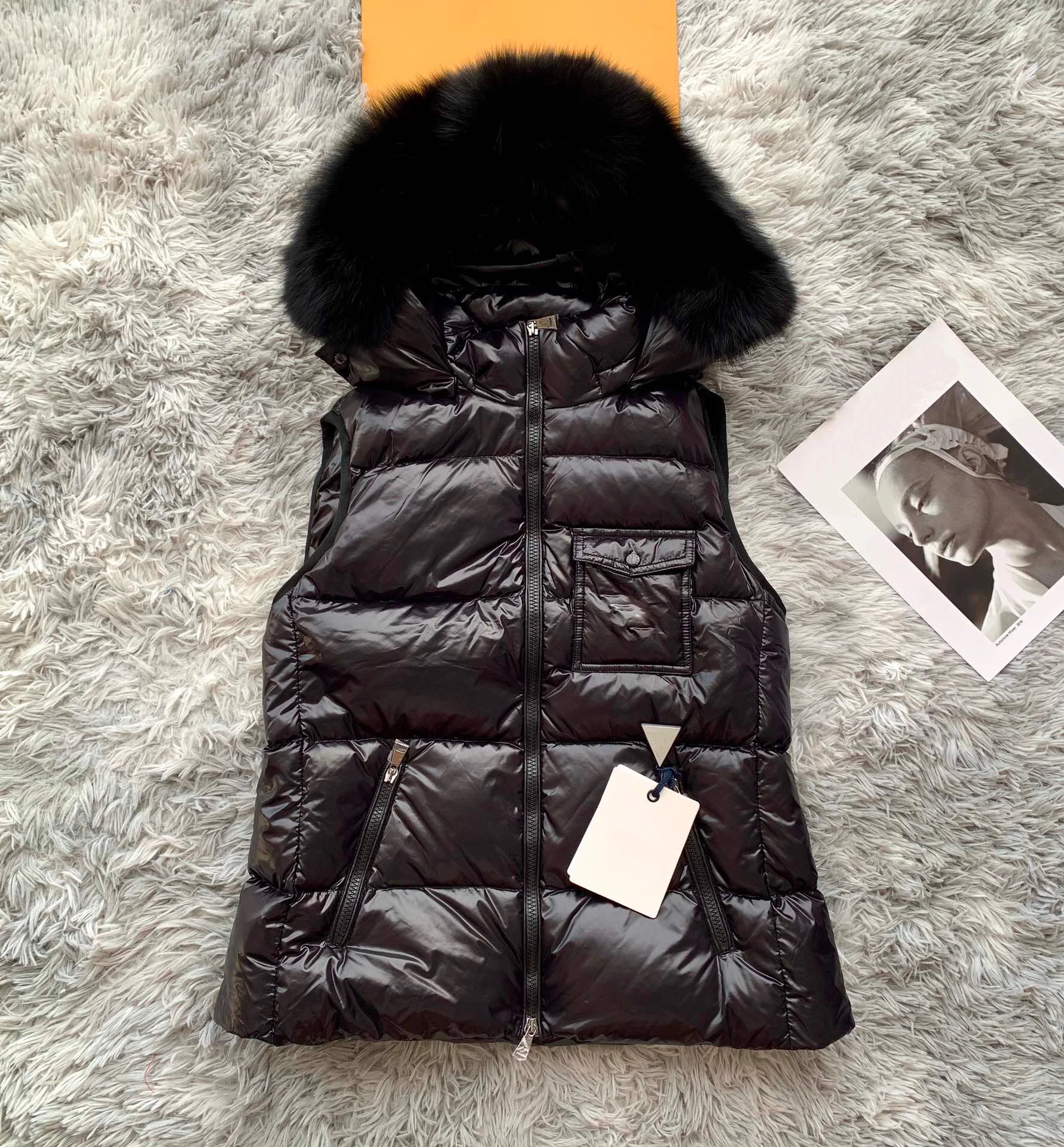 

2021 Fall Spring Luxury Design Collection Real Fox Fur Trim Slim Fit Street Style Hooded Down Vest