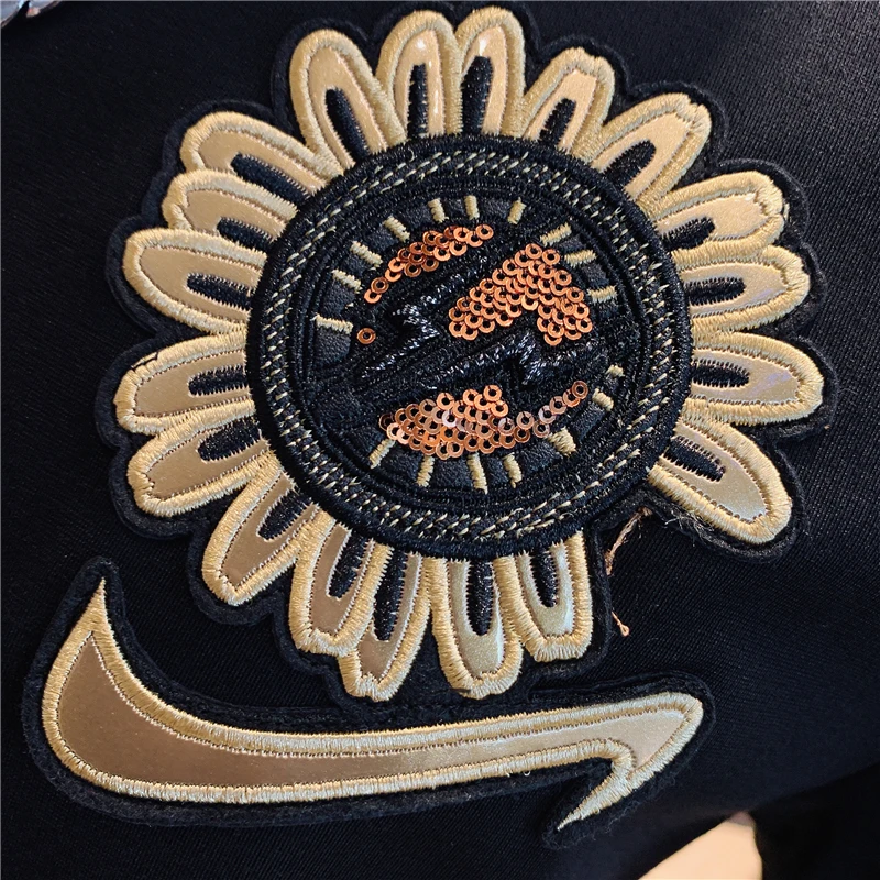 

Summer Korean new fashion brand short sleeve two piece 2021 personalized printing fashion leisure sports suit for men