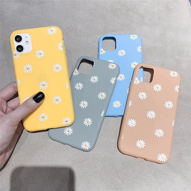 Cartoon Daisy Cute Phone Case For iPhone 13 12 11 14 Pro X XR XS Max 6 6s 7 8 Plus Soft Colrful Flower Love Heart Fundas Cover