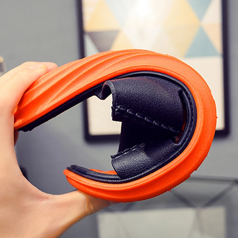 

2021 Summer Men's Slippers Indoor Massage Home Shoes Bathroom Non-slip Slippers Beach Shoes Outdoor Men's Slippers