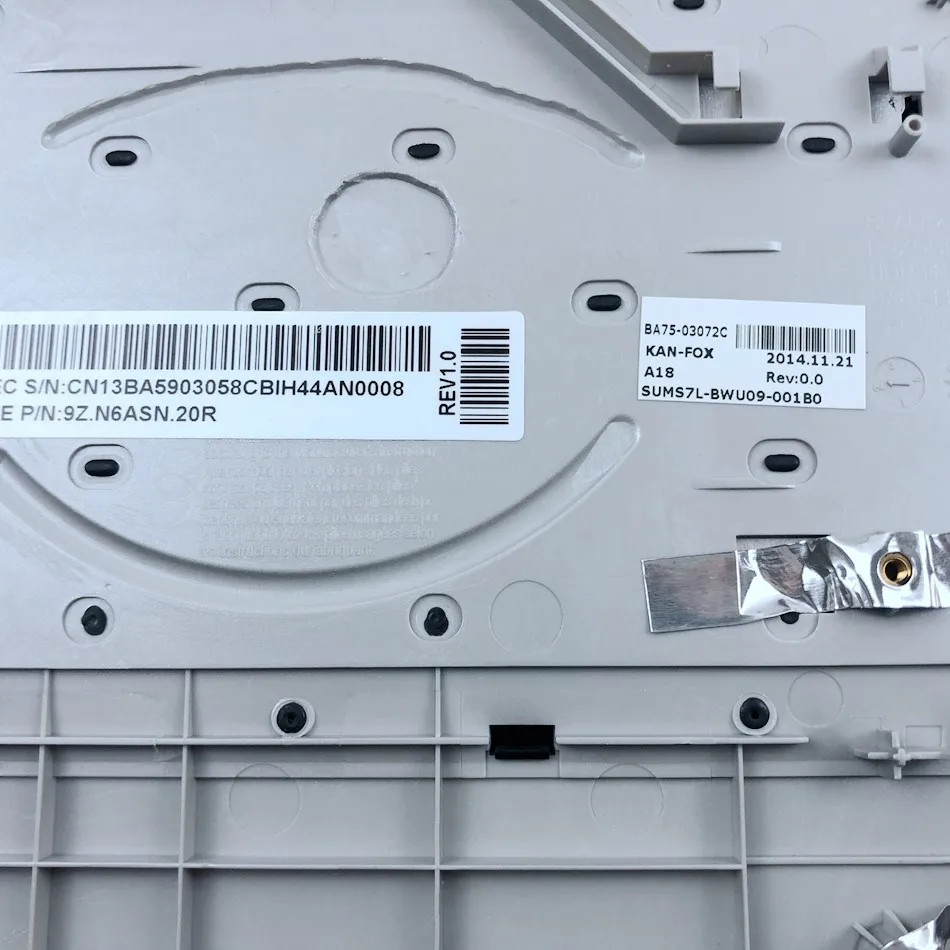 Клавиатура для ноутбука Samsung NP-RV711 RV720 RV710 BA75-03072C серебристая Раскладка |