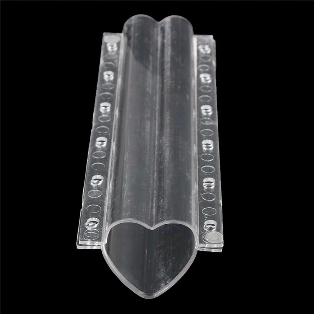 Прозрачная формовочная форма в форме сердца для выращивания овощей и огурцов