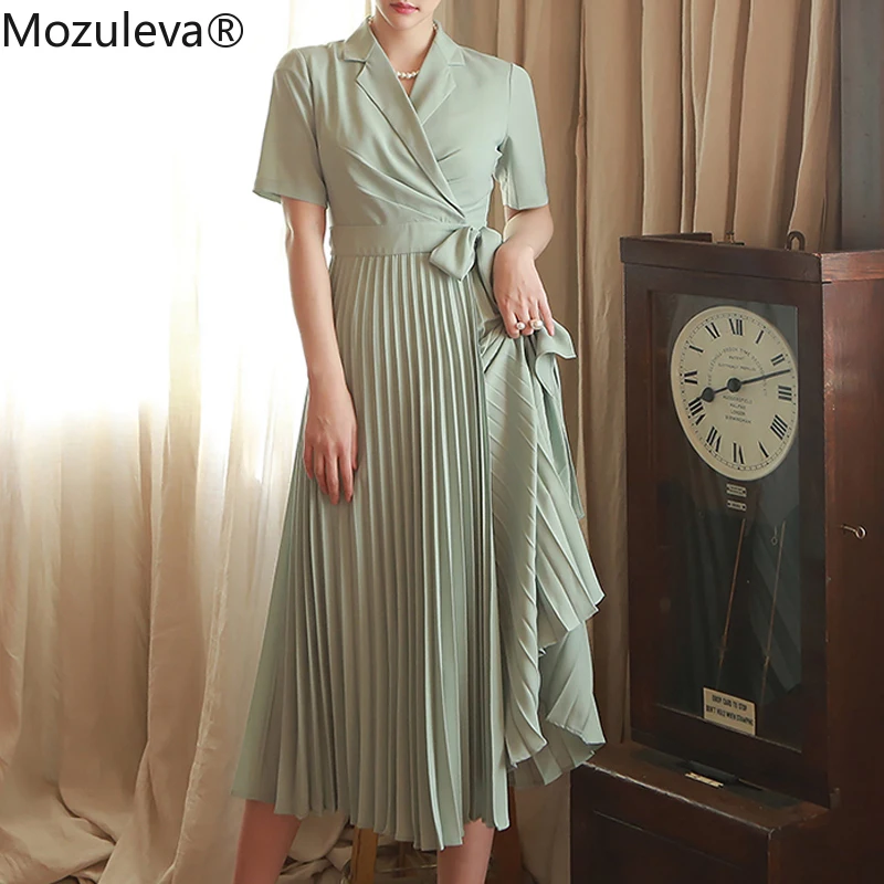 Женское плиссированное платье средней длины с коротким рукавом и высокой талией