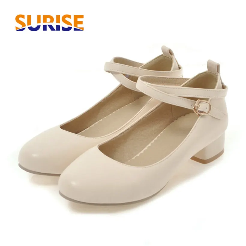 Женские туфли-лодочки на низком квадратном каблуке 3 см с круглым носком черные