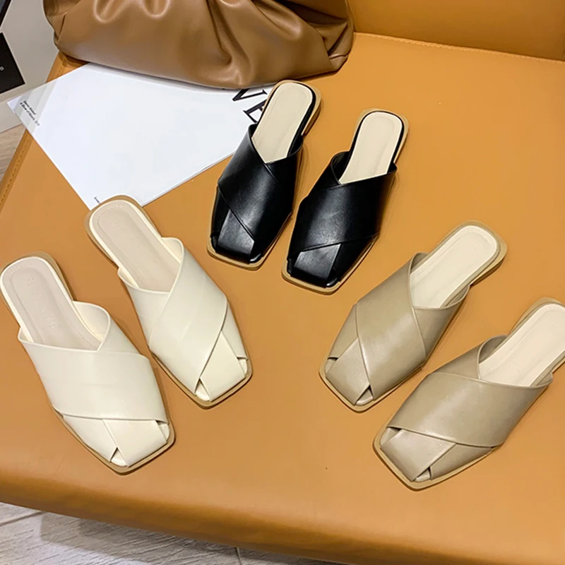 

Shoes Slippers Flat Slipers Women Luxury Slides Cover Toe Loafers Square heel Female Mule 2021 Designer Summer Block Soft Mules