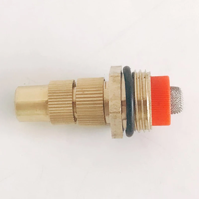 Регулируемая насадка для газона и садоводства с мелким распылителем воды