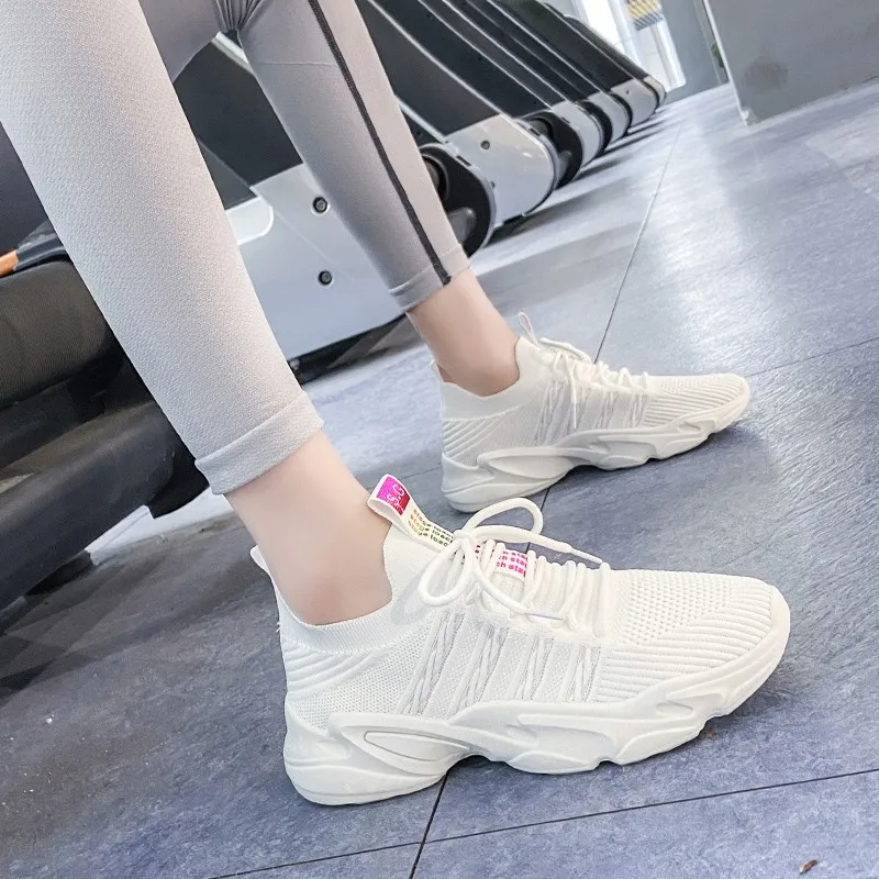 Кроссовки женские сетчатые дышащие на шнуровке модная повседневная обувь в