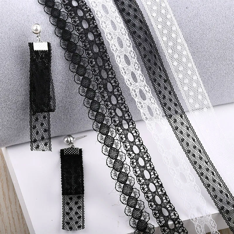 Ожерелье из материала для сережек ручной работы черно-белые аксессуары и