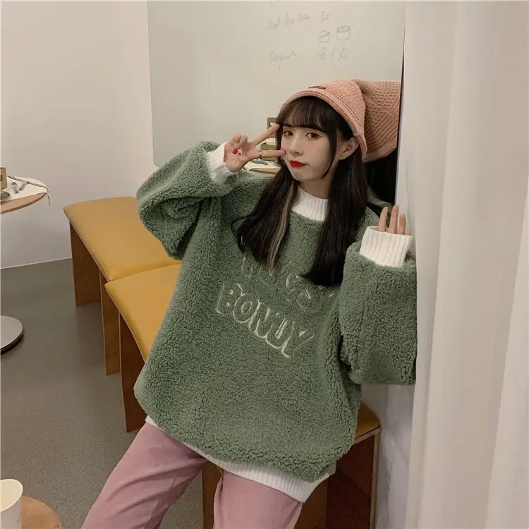 

Autumn and winter new Korean imitation lamb wool sweatshirt female students loose plus velvet padded embroidery coat tide