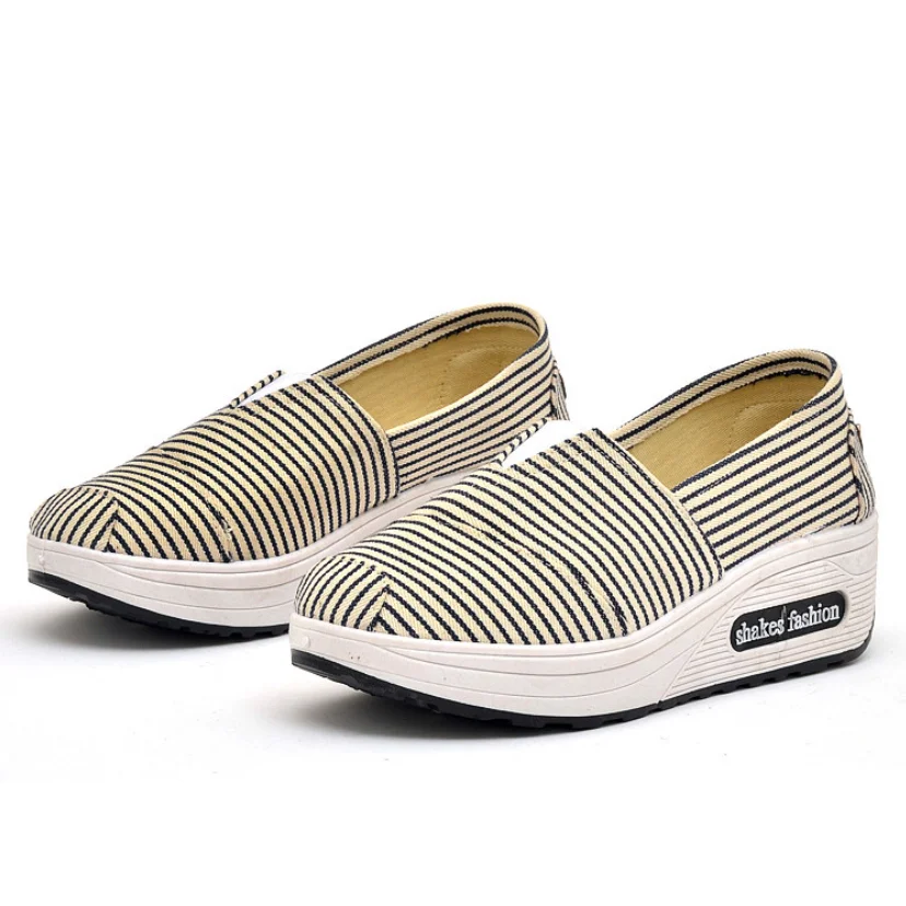 Модная женская обувь на Покатой подошве проветрить повседневная танкетке