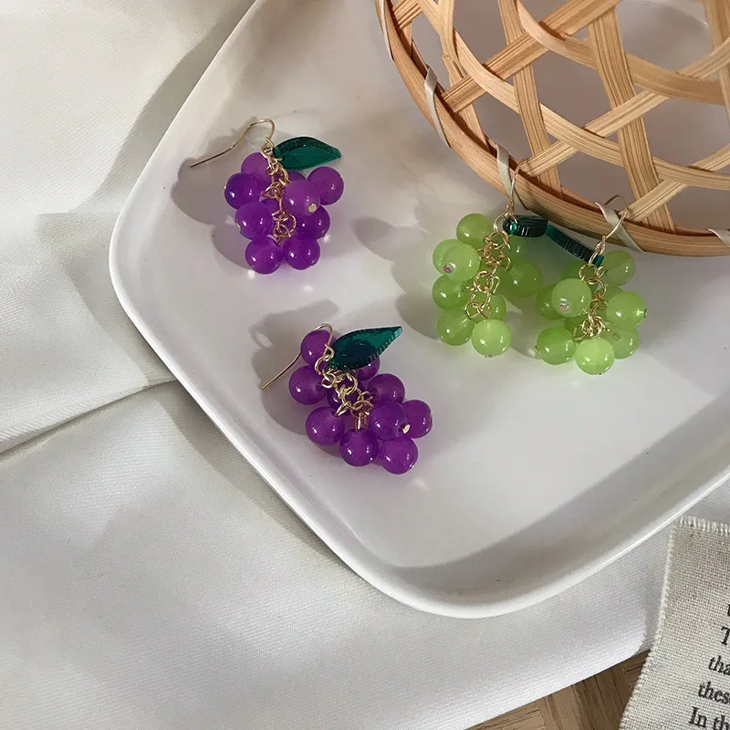 Женские серьги с фиолетовыми и зелеными стеклянными бусинами модные