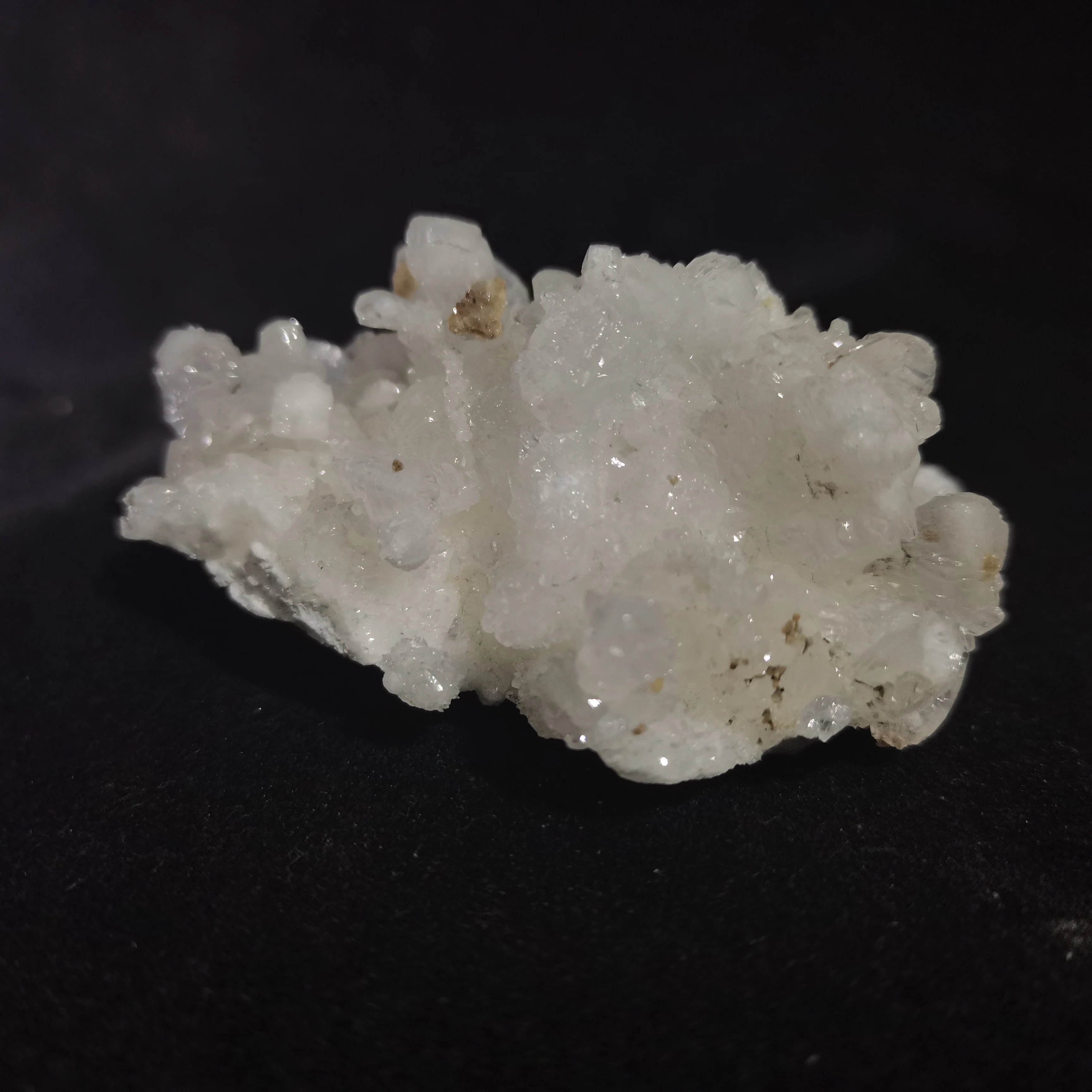 

107.5gElement samples of natural Zincite, crystal and fluorite