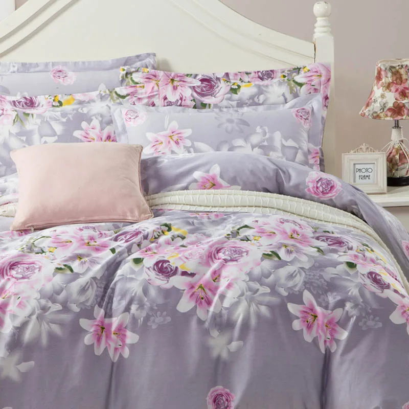 Классический комплект постельного белья зимний с рисунком морских цветов