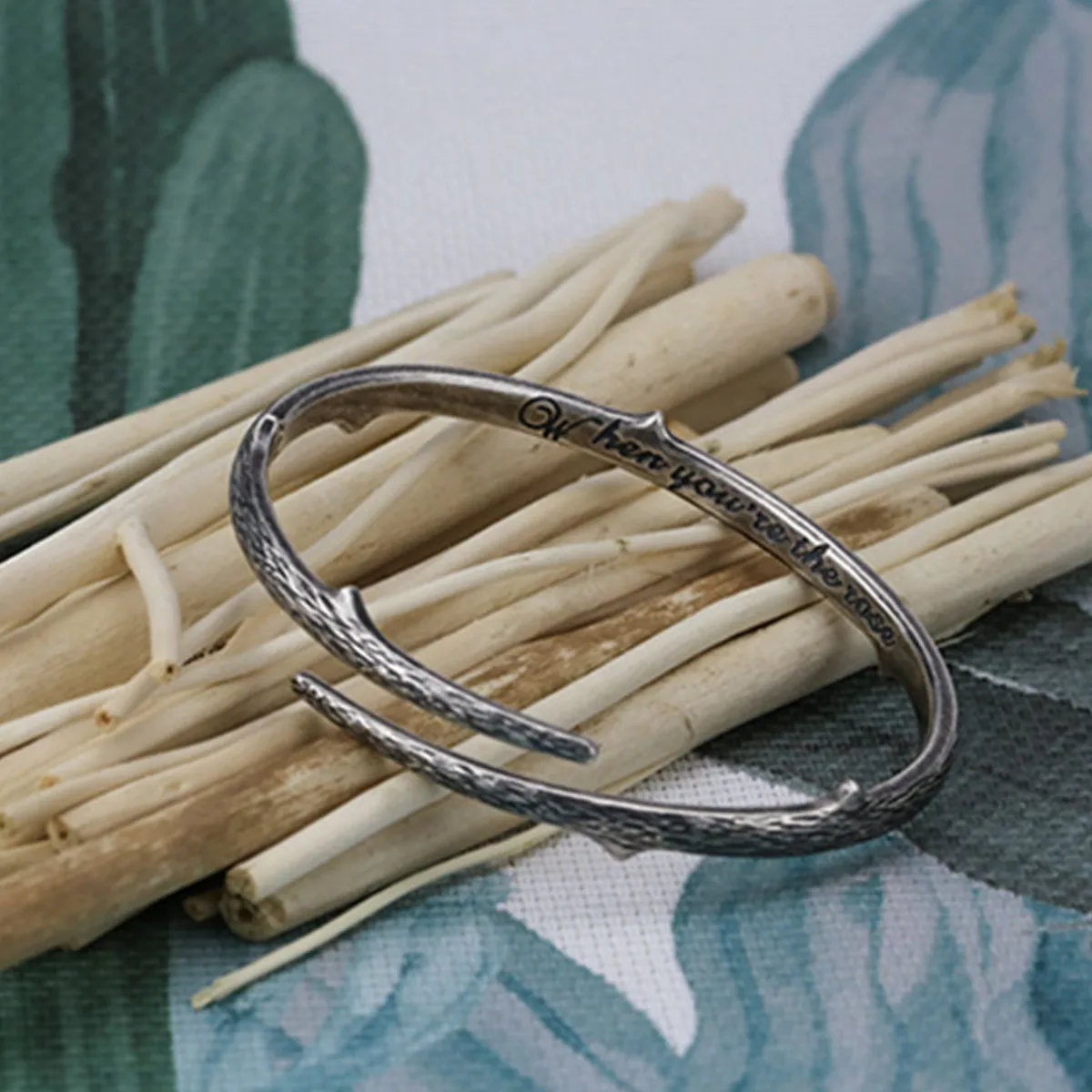 Модный мужской браслет Браслет манжета Ретро шип простые колючие