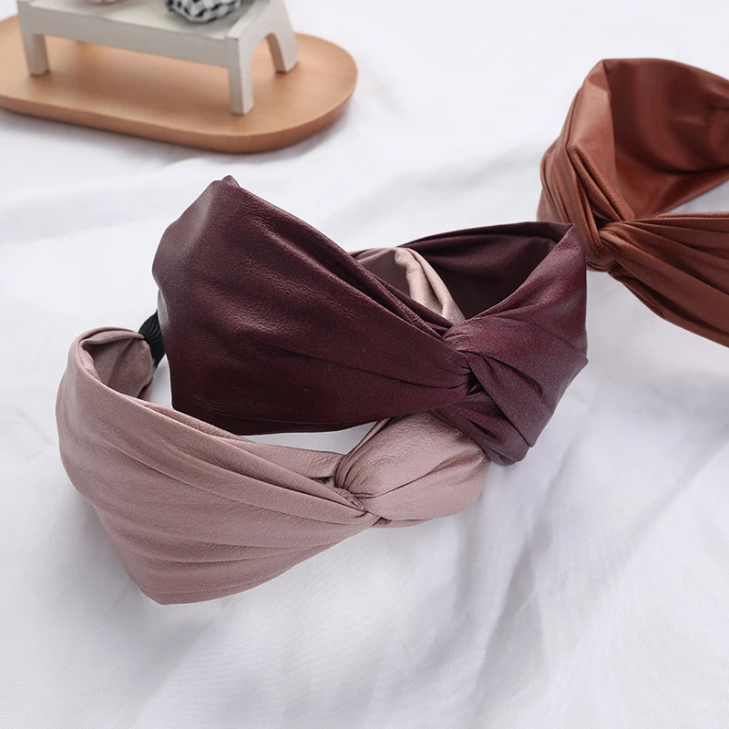 Женский обруч для волос ручной работы широкий из искусственной кожи с бантом