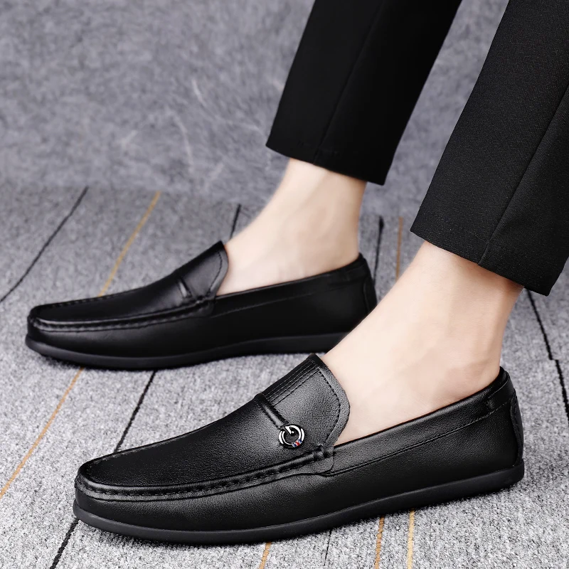 

Men's Loafers fashion Flat Casual Shoes Men Breathable Slip-On Soft outdoor genuine Leather Driving Shoes men Moccasins