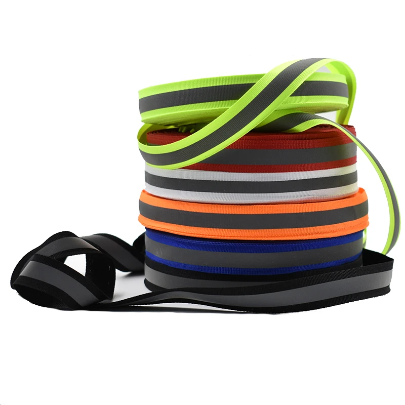 Светоотражающая тесьма 1 метр ткачество окантовка метчики предупреждающая лента