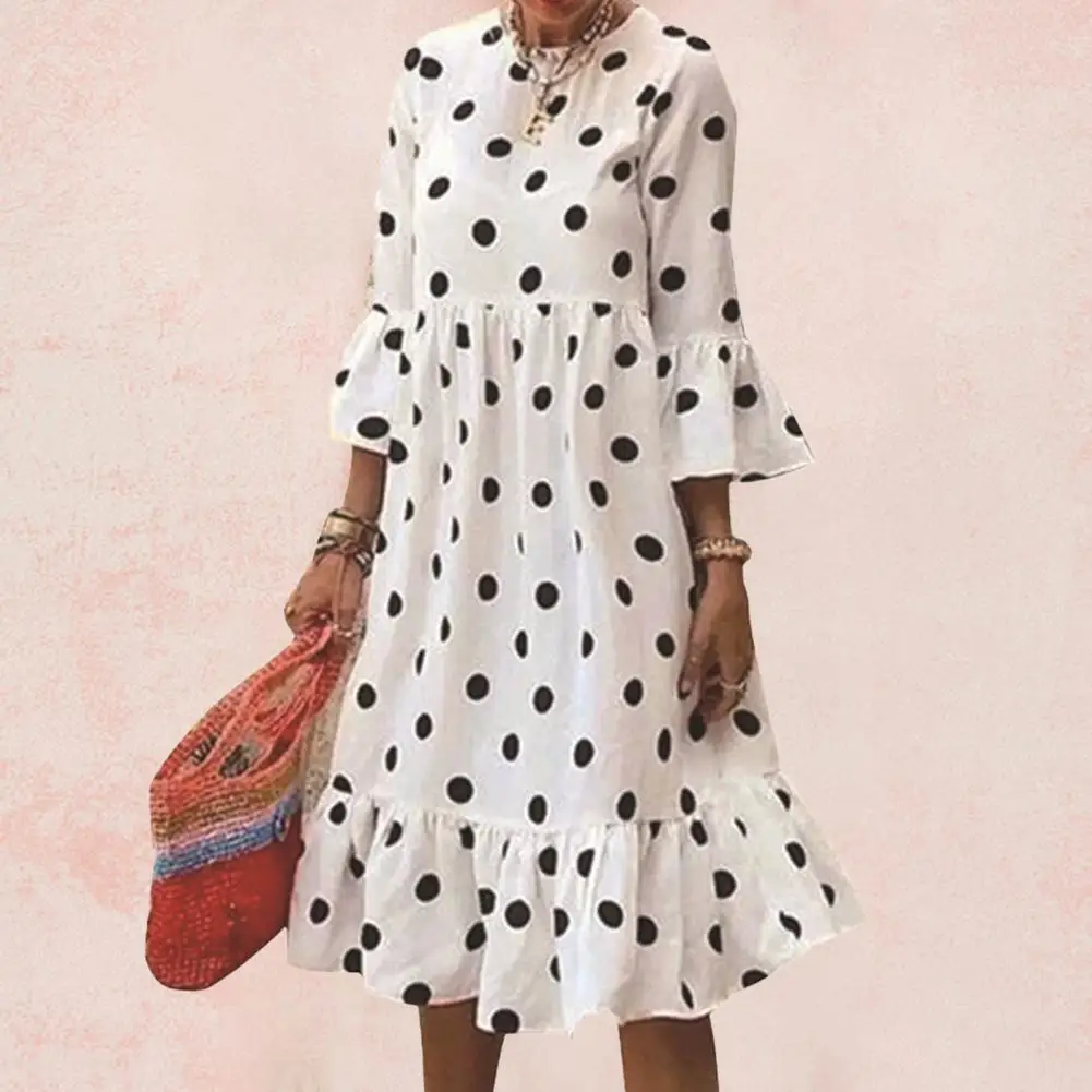 Винтажное женское платье миди с круглым вырезом высокой талией и рукавом 3/4 в