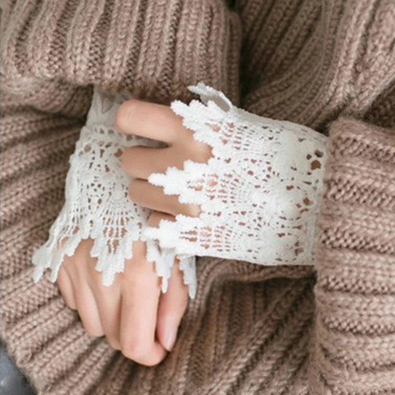 

1 Pair Lace Fake Cuffs Detachable Half Shirt Pleated Sleeve Sweater Layered Decorative Short Sleeve Women Clothing Accessory