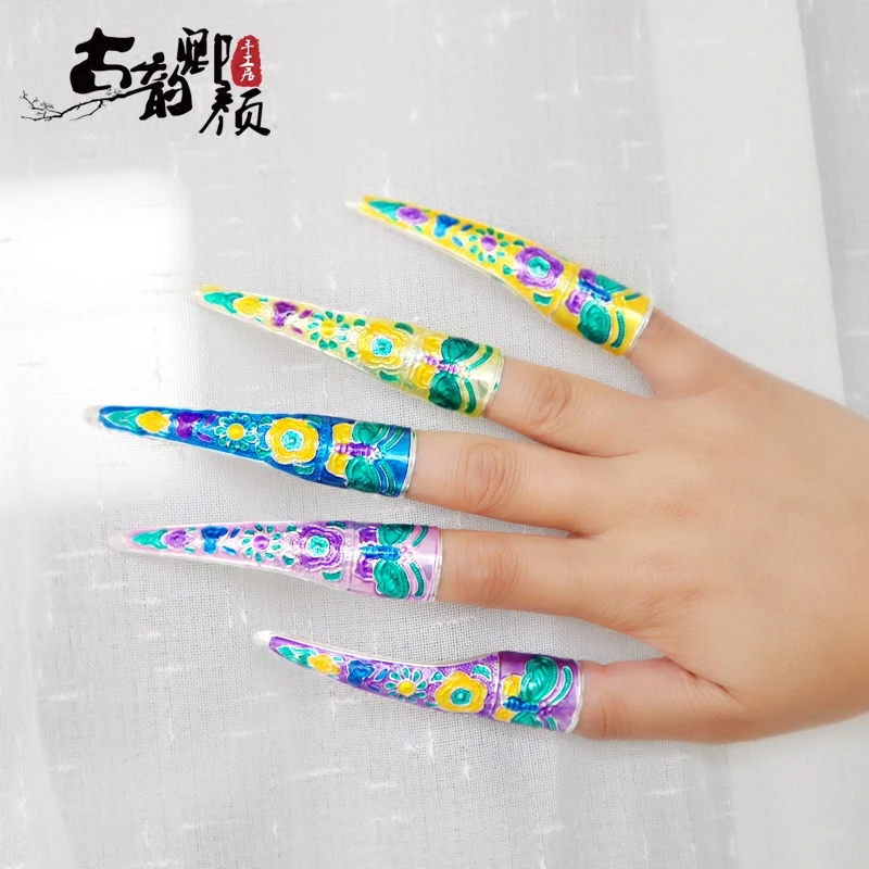 

Колпачок для ногтей для маникюра в стиле древнего костюма Qing Court, маникюрная колпачок для ногтей, эмпресс Руи Королевская любовь во дворце Yanxi