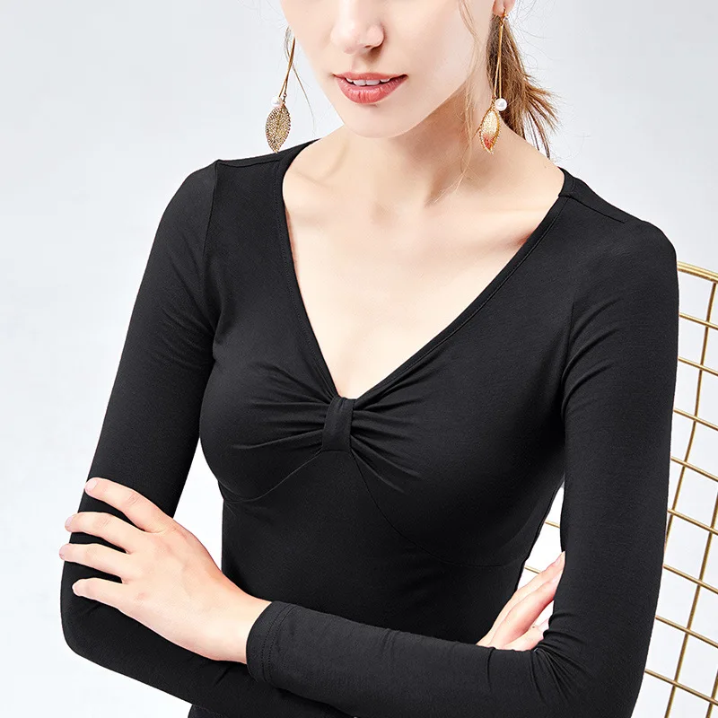 

European base coat women's thin autumn women's wear with long sleeve T-shirt and V-neck tights