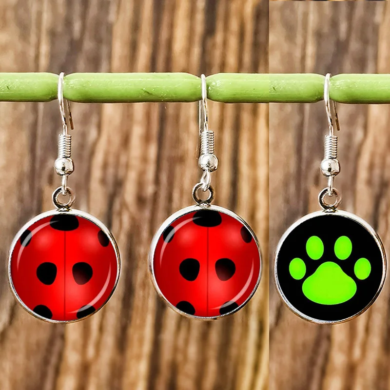 Серьги-клипсы ручной работы с Божьими коровками для косплея зеленая кошка черная